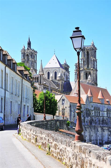 Laon